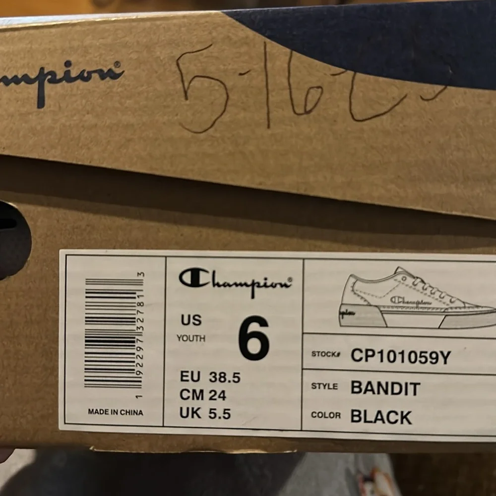 Champion youth Bandit Black Canvas Sneakers